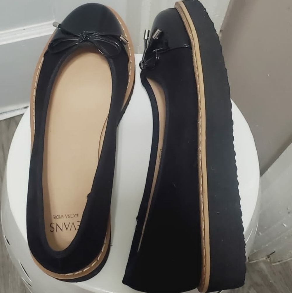 EVANS WIDE FIT Franz patent Leather Women's Flat Shoe Size 7W 🌴 - Picture 10 of 11